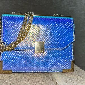 ✨ Aldo Iridescent Chain Crossbody – Mermaid Glam Goals! ✨